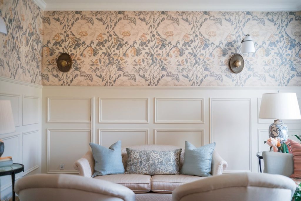 wainscoting wallpaper​